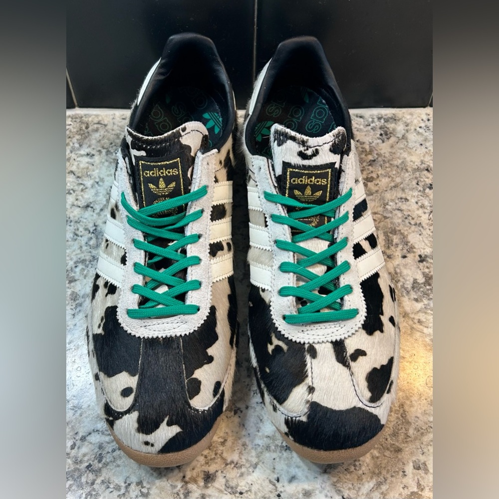 Adidas Men's Cow Print Sneakers with Teal Laces - Picture 2 of 13